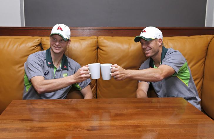 Steve Smith (L) and David Warner (R)