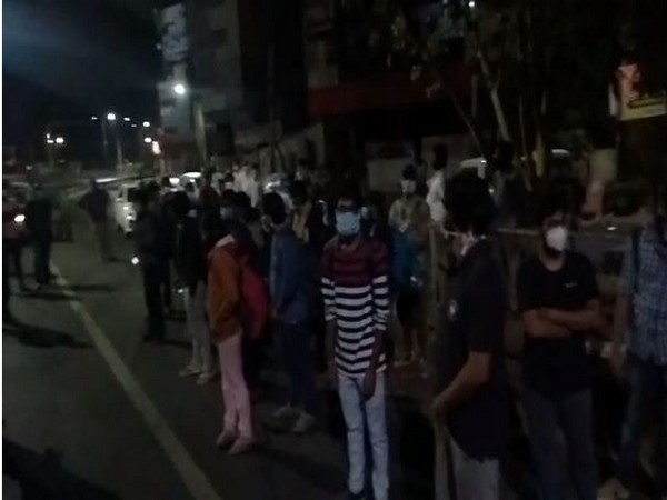 Students reached Vijaywada on Tuesday. Photo/ANI