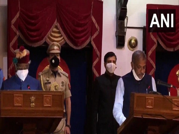 Himachal Pradesh Minister Sukhram Chaudhary (r) and Governor Bandaru Dattatreya 
