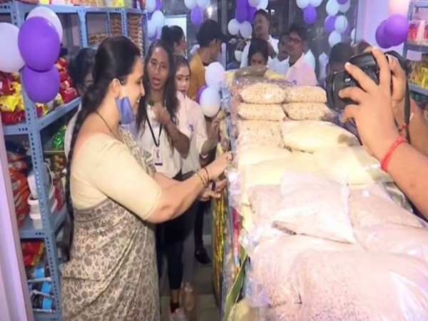 BJP Leader Chitra Wagh innuagrated the supermarket by acid attack survivors in Mumbai