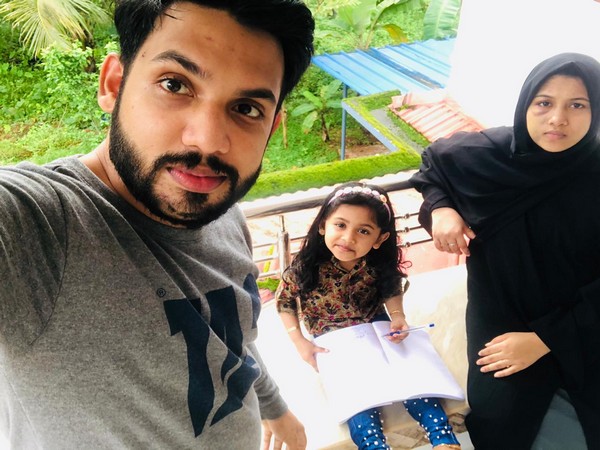 Ramshad with his wife and daughter.(Photo: ANI)