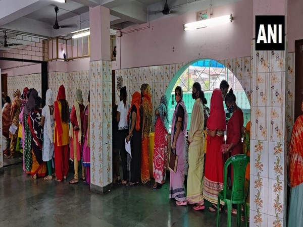 Visual of sex workers lined up outside Urban Primary Healthcare Centre in Kolkata (Photo/ANI)