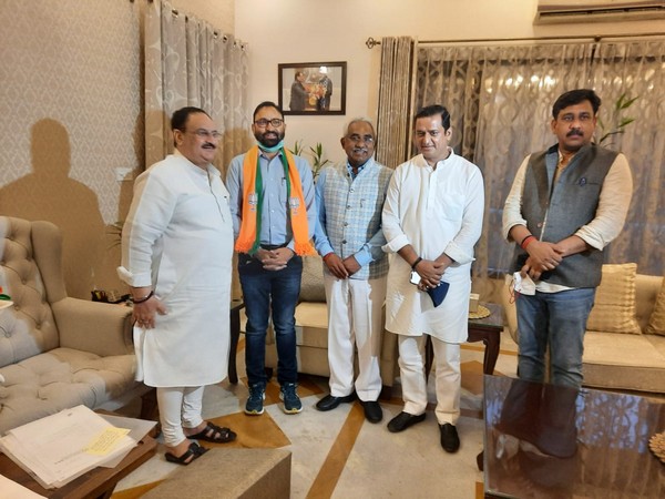 Uttarakhand MLA Pritam Singh Panwar meets BJP chief JP Nadda (Photo/ANI)