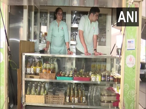 Team of 'Swaach, the Organic Bazaar'. (Photo/ ANI)