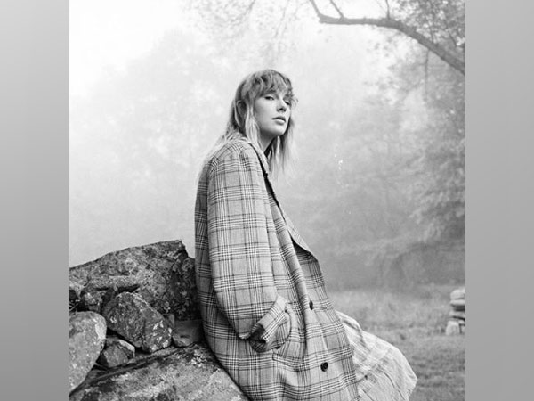 A still from one of music videos from the album 'Folklore'. (Image Source: YouTube)