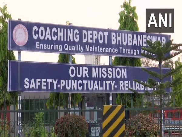 COVID-19: East Coast Railway cancels trains scheduled for March 22. Photo/ ANI