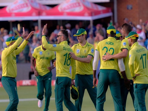 Proteas team celebrating after taking a wicket. (Photo/ICC Twitter)
