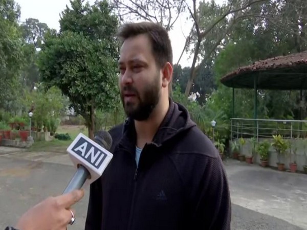 Rashtriya Janata Dal (RJD) leader Tejashqwi Yadav speaks to ANI in Patna on Sunday [Photo/ANI]