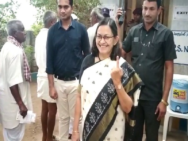 Collector Anita Ramchandrana after casting her vote in Yadadri on Wednesday.