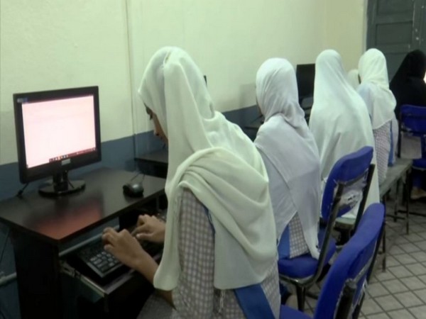 Hyderabad govt girls' school provides smart classes (Photo:ANI)