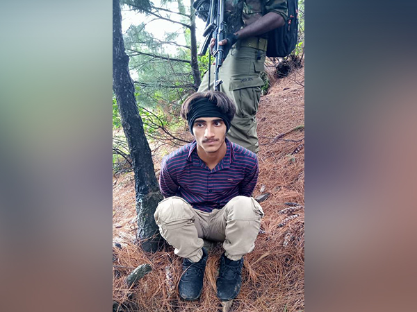 Arrested terrorist in Aloosa. (ANI/photo)