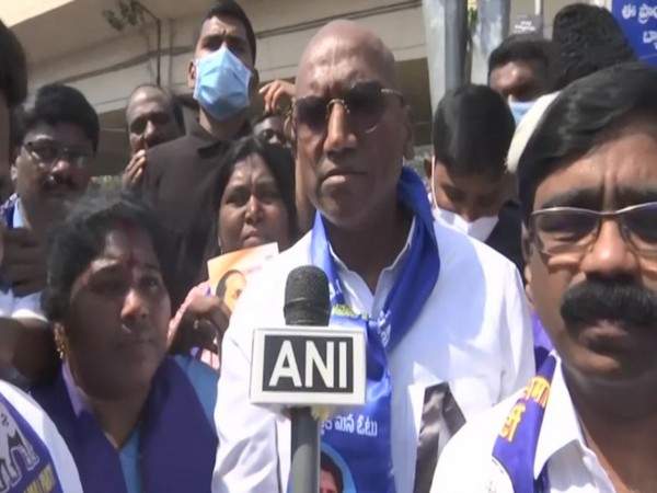 Telangana BSP chief coordinator RS Praveen Kumar (Photo:ANI)