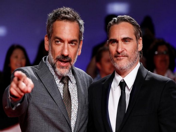 Todd Phillips and Joaquin Phoenix