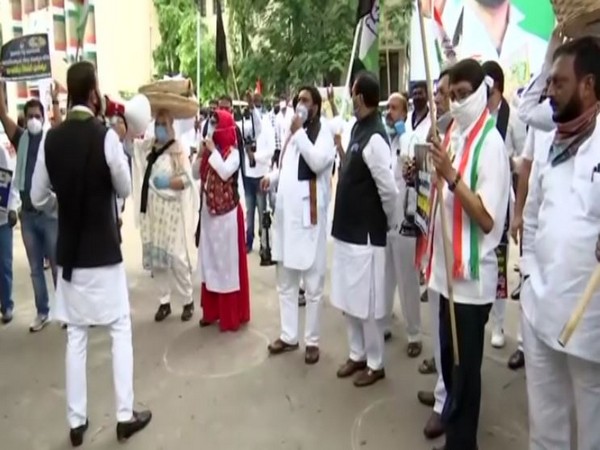 Members of the TPCC hold protests in Hyderabad against high electricity tariffs (Photo/ANI)