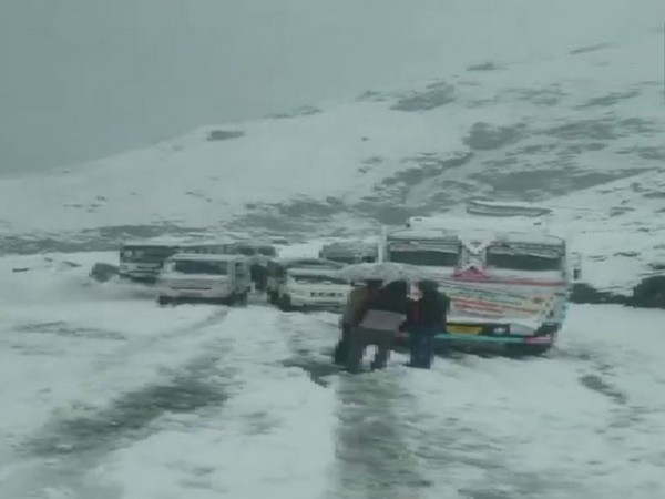 Visuals from the Manali-Leh Highway in Himachal Pradesh on Monday. Photo/ANI