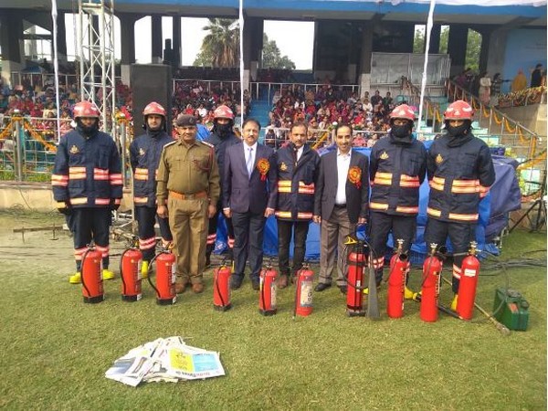 SDMC and Delhi Fire Service organise training programme on fire safety in New Delhi. Photo/ANI