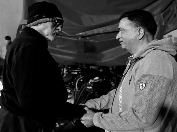 Amitabh Bachchan, Vicky Kaushal (Image source: Instagram)