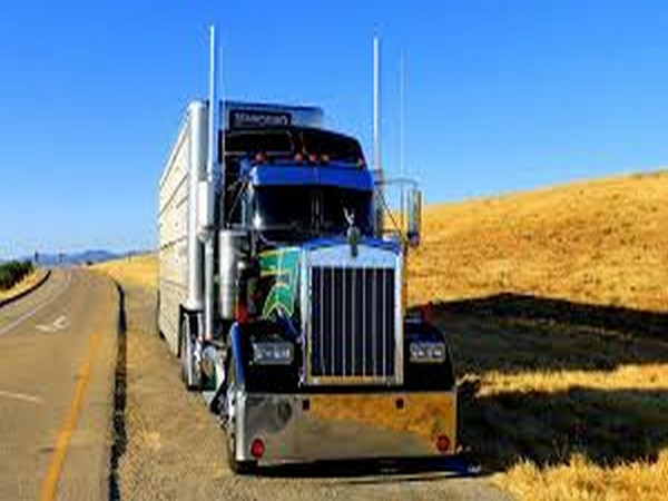 The technology, called ‘automated following’, builds on the earlier PlatoonPro system.