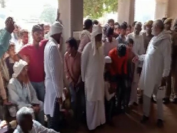 Villagers demand for martyr package for the family of the truck driver killed by terrorists in J-K. Photo/ANI