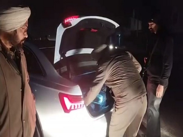 Visuals of police checking vehicles at check posts  (Photo/ANI)