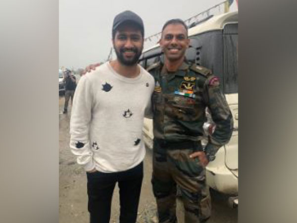 Vicky Kaushal and Major Prashant Siwach, Image courtesy: Instagram