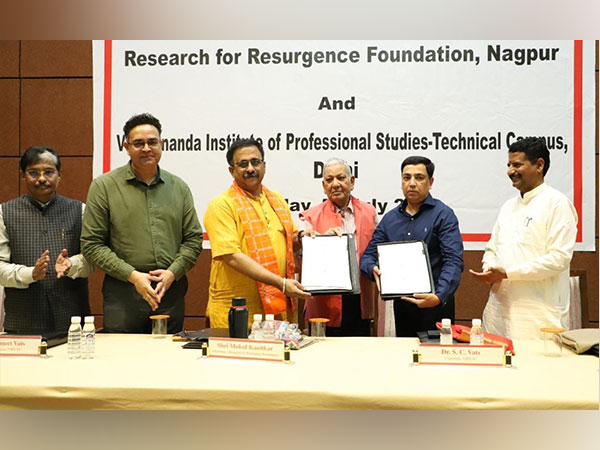 Research for Resurgence Foundation and Vivekananda Institute of Professional Studies - Technical Campus officials at an MoU signing event. 