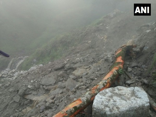 Thal-Munsiyari Road near Banik in Pithoragarh blocked on Sunday. Photo/ANI