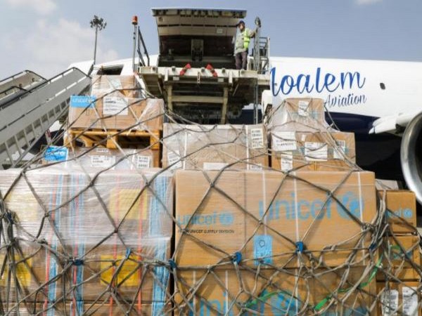 EU Humanitarian Airbridge helps deliver 32 tonnes of UNICEF humanitarian supplies to Afghanistan (Photo Credit: UNICEF website)
