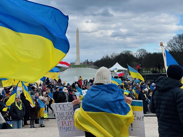 Demonstrators at LincoIn Memorial, Washington DC