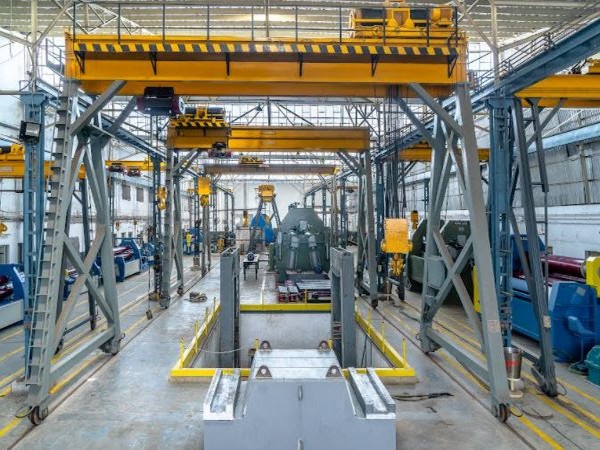 World-class manufacturing standard shop floor at Himalaya Machinery. 