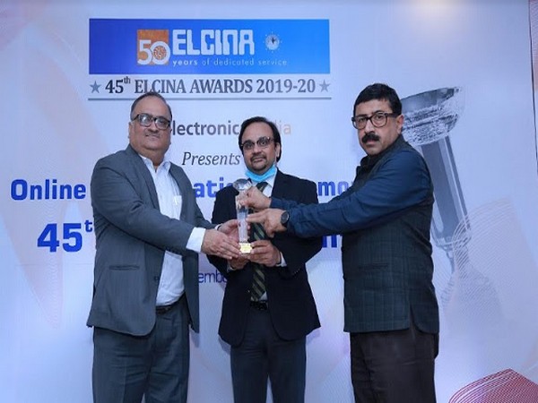 Samar Bhargava, Executive Director - Defsys Solution receiving the award
