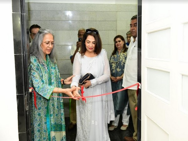 Geeta Bijlani, wife of Ramesh Bijlani, Real Estate Developer inaugurated the Ceasefire Foundation facility in Mumbai
