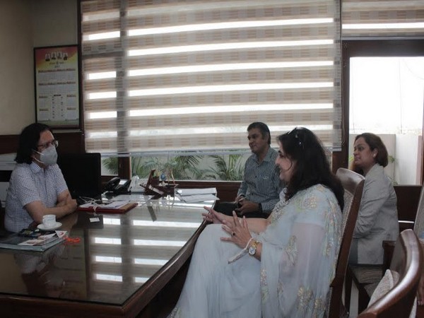 Meeting between HSIIDC and WTCA Board Member