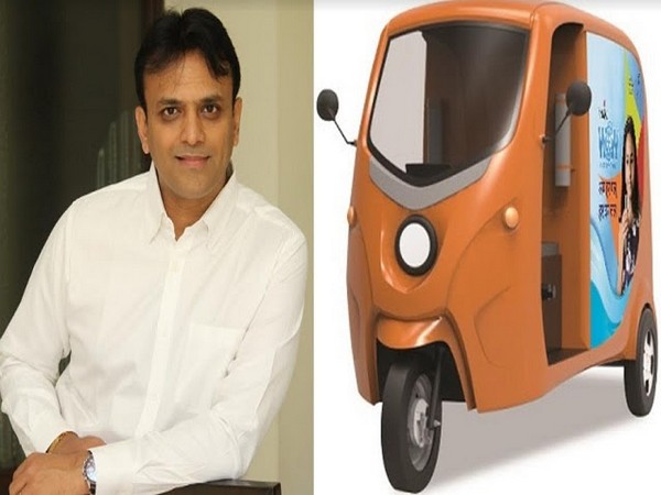 Dr Parag Agarwal, Founder & CEO of JanaJal with Water on Wheels (WOW)