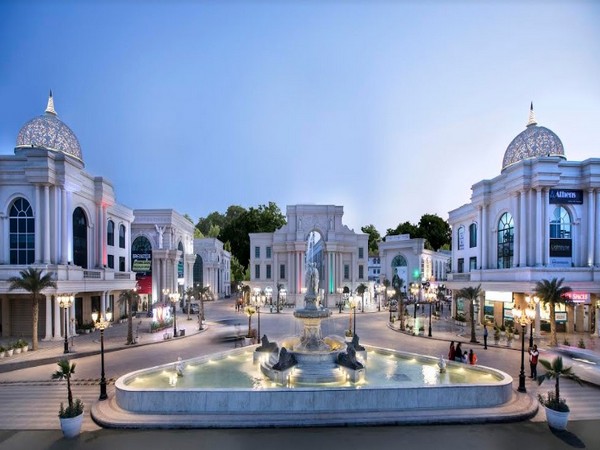 Omaxe World Street, Faridabad