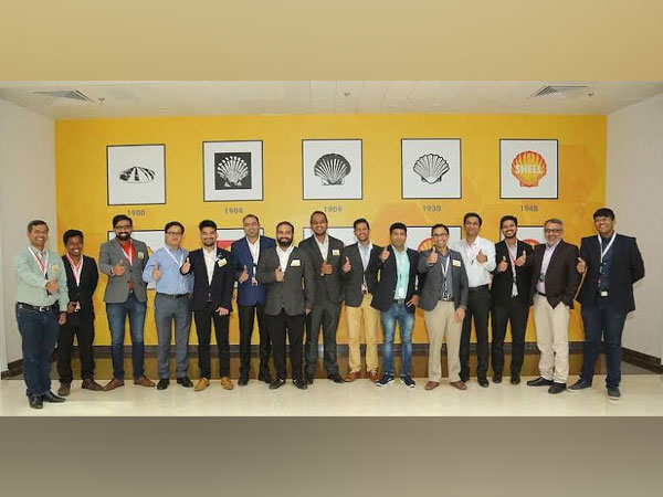 TresMoto Founders display their product offerings at Shell e4 demo day