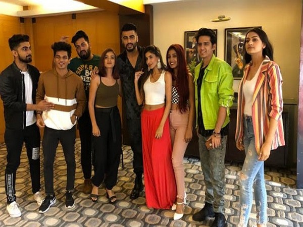 Likee users with star cast of Panipat Film