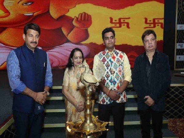 Dia Lamp Lighting during GIWA Mahotsav by Shri. Manoj Tiwari Ji along with GIWA Chairman and Advisors