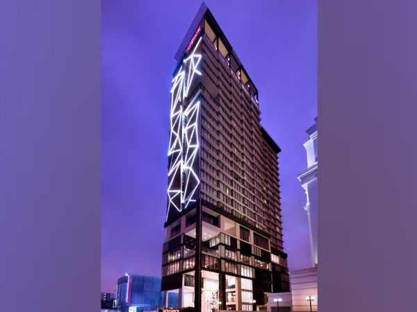 Facade at Movenpick Hotel Colombo