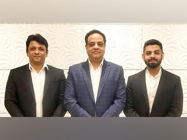 Management Team of Effikasia Lifesciences - L-R: Sumant Vir Kapoor (Director), Girish Arora (Managing Director), and Karan Arora (Director)