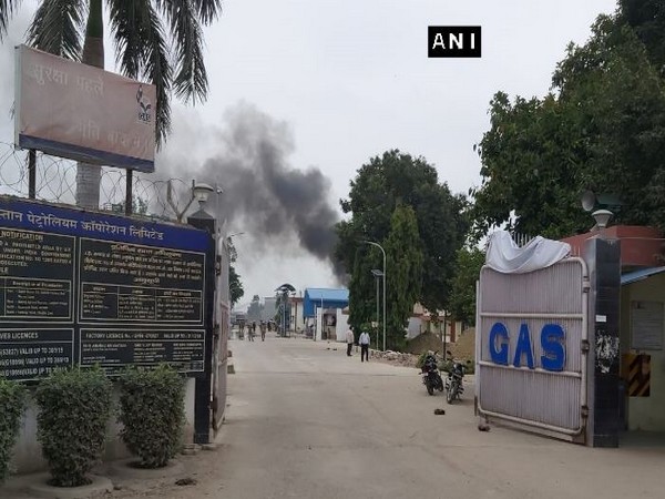 A gas tank exploded at Hindustan Petroleum Corporation Plant in Unnao on Thursday. Photo/ANI