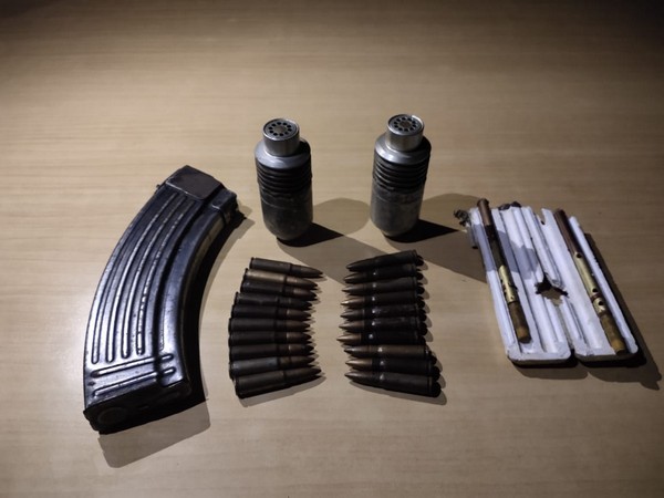 Arms and ammunition recover from LeT terrorist associate in J-K's Baramulla. 
