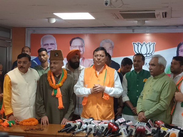 AAP CM candidate Ajay Kothiyal joins BJP in Dehradun. (Photo/ANI)