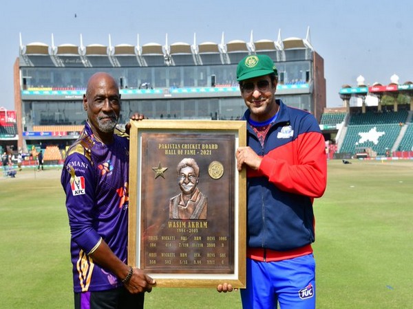 Wasim Akram inducted into PCB Hall of Fame (Photo/ PCB Media Twitter)