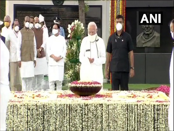 Prime Minister Modi paid tribute to the former Prime Minister Atal Bihari Vajpayee on his second death anniversary.