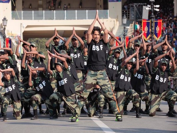 Varun Dhawan with 'Street Dancer 3D' team, Image Courtesy: Twitter