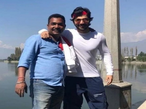 Manoj Sahu and Varun Dhawan (Image source: Instagram)