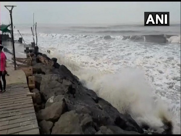 Cyclone Vayu to make landfall in Gujarat on Thursday. 