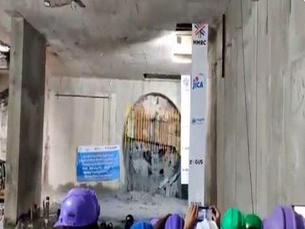 Visual of the TBM Tansa-2 completed its final downline drive(Photo credit: Twitter@MumbaiMetro3)