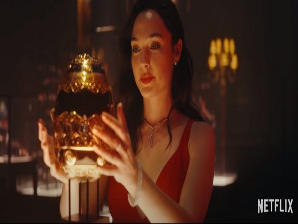 Gal Gadot in a still from exclusive clip of 'Red Notice' (Image source: You Tube)